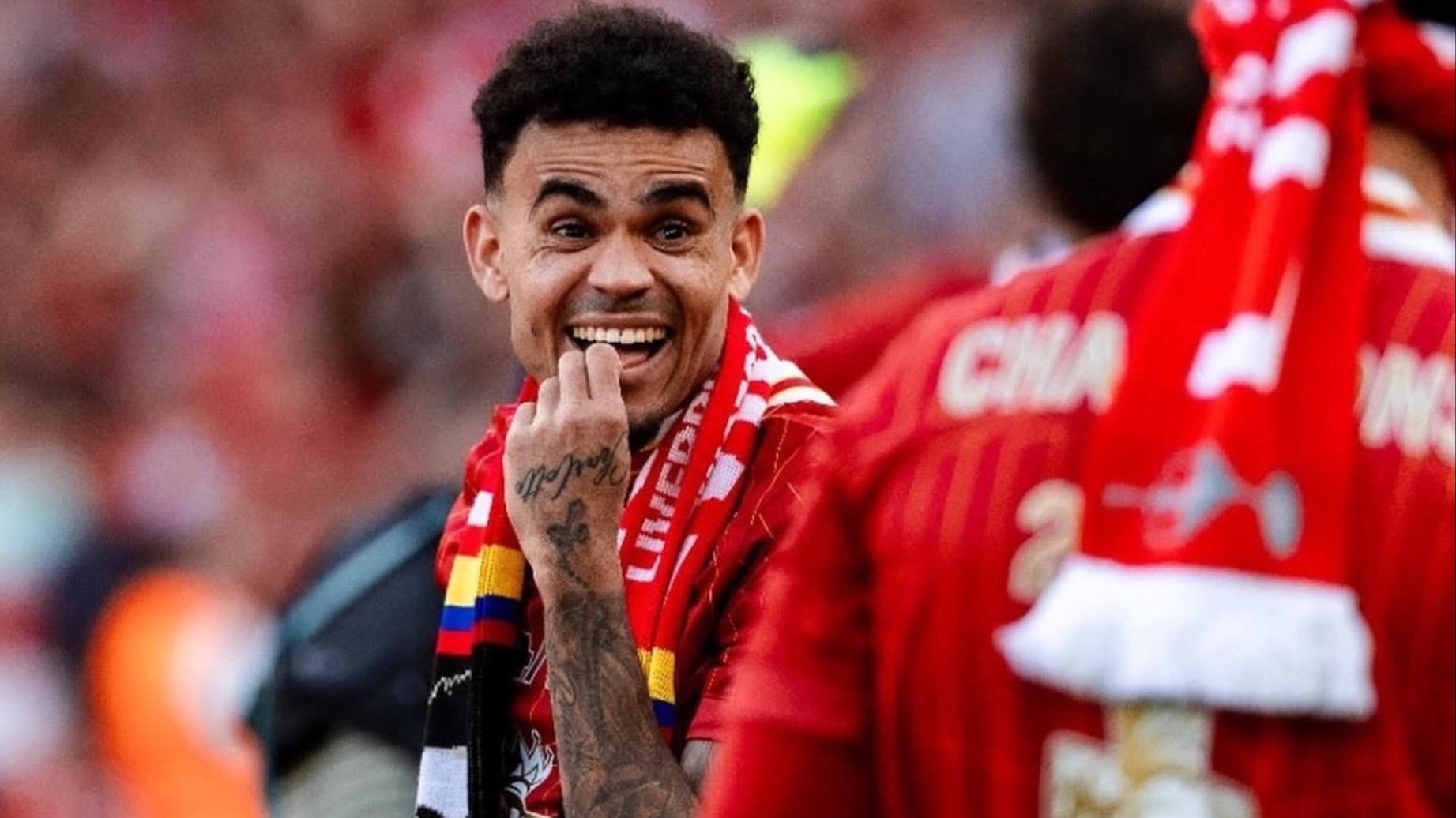 爱游戏-巴萨核心球员被曝转会传闻，引球迷热议，虽然系统进行经济.