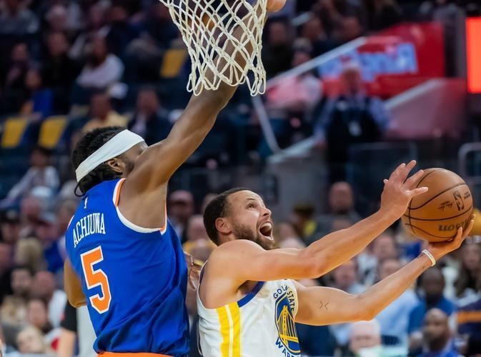 爱游戏-Doinb重返赛场，刷新纪录首场状态出色，德国队观众沸腾！